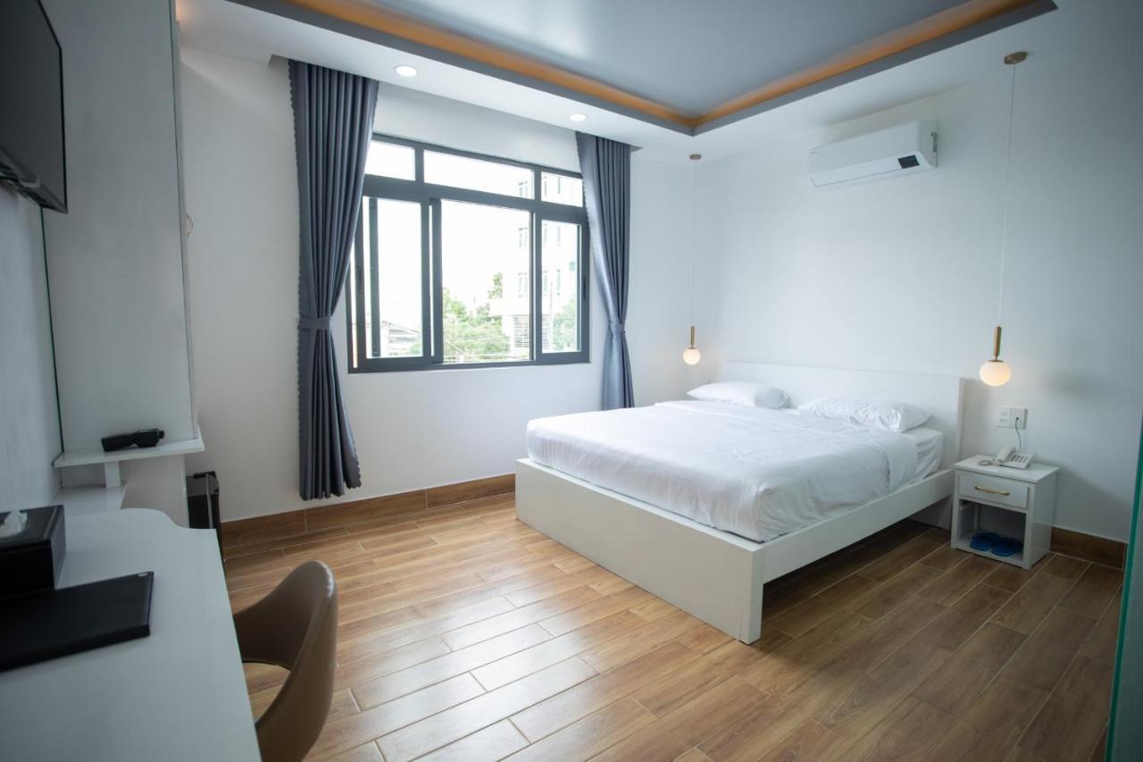 Aoc Hotel Cao Lanh Bagian luar foto