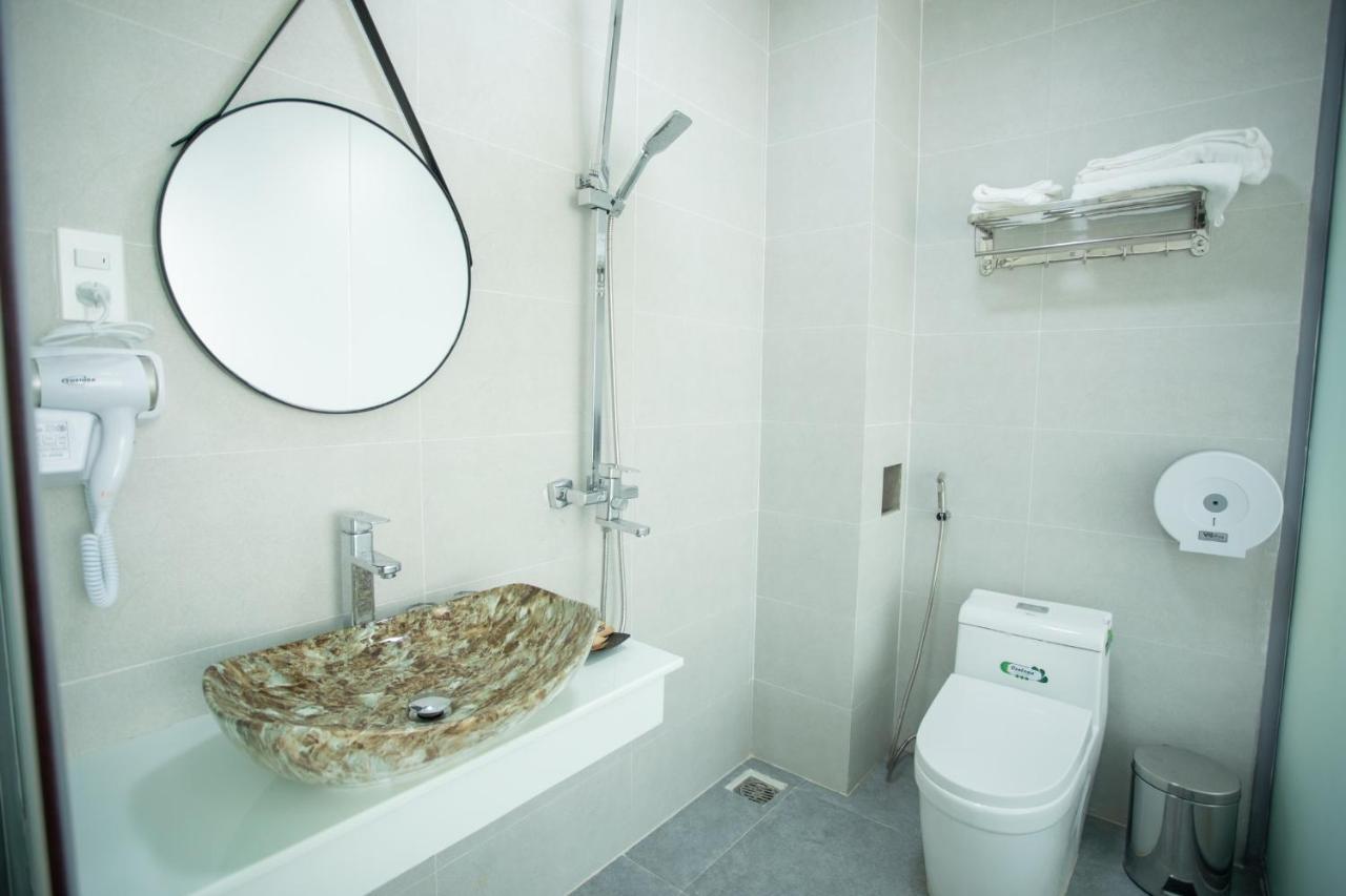 Aoc Hotel Cao Lanh Bagian luar foto